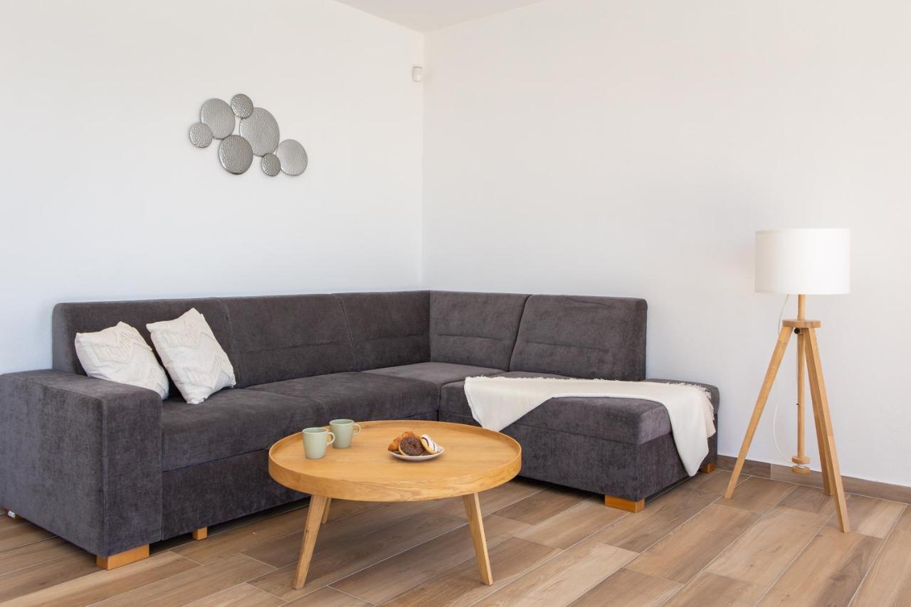 Sun Resort Apartments Зечево Экстерьер фото