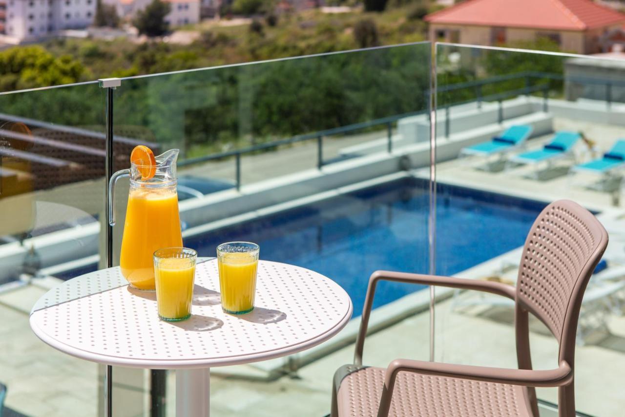 Sun Resort Apartments Зечево Экстерьер фото