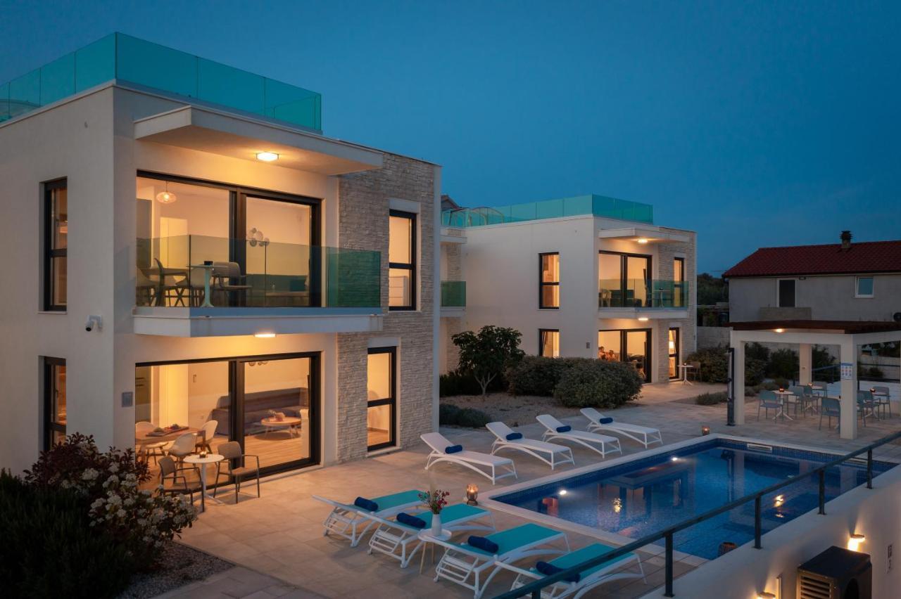 Sun Resort Apartments Зечево Экстерьер фото