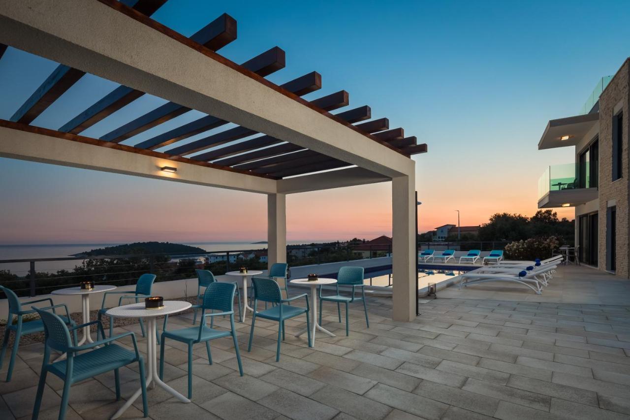 Sun Resort Apartments Зечево Экстерьер фото