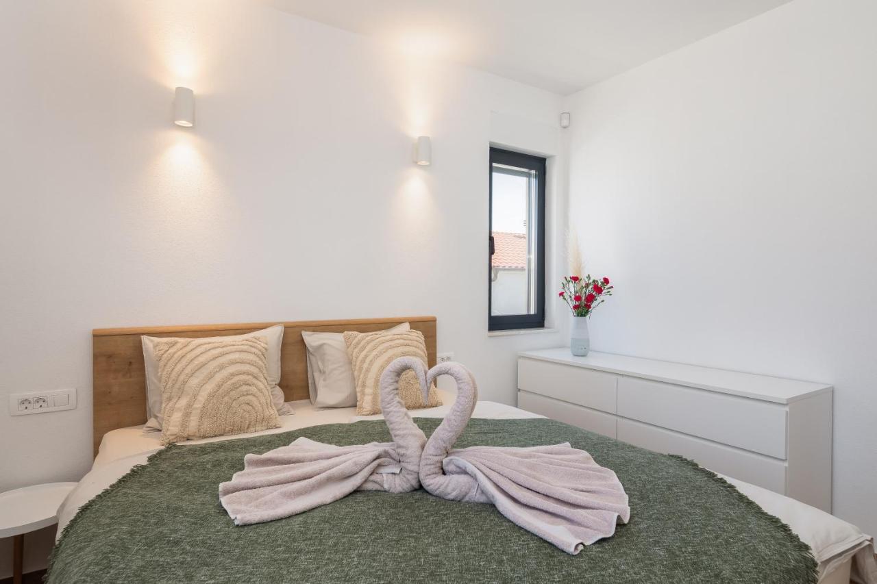 Sun Resort Apartments Зечево Экстерьер фото
