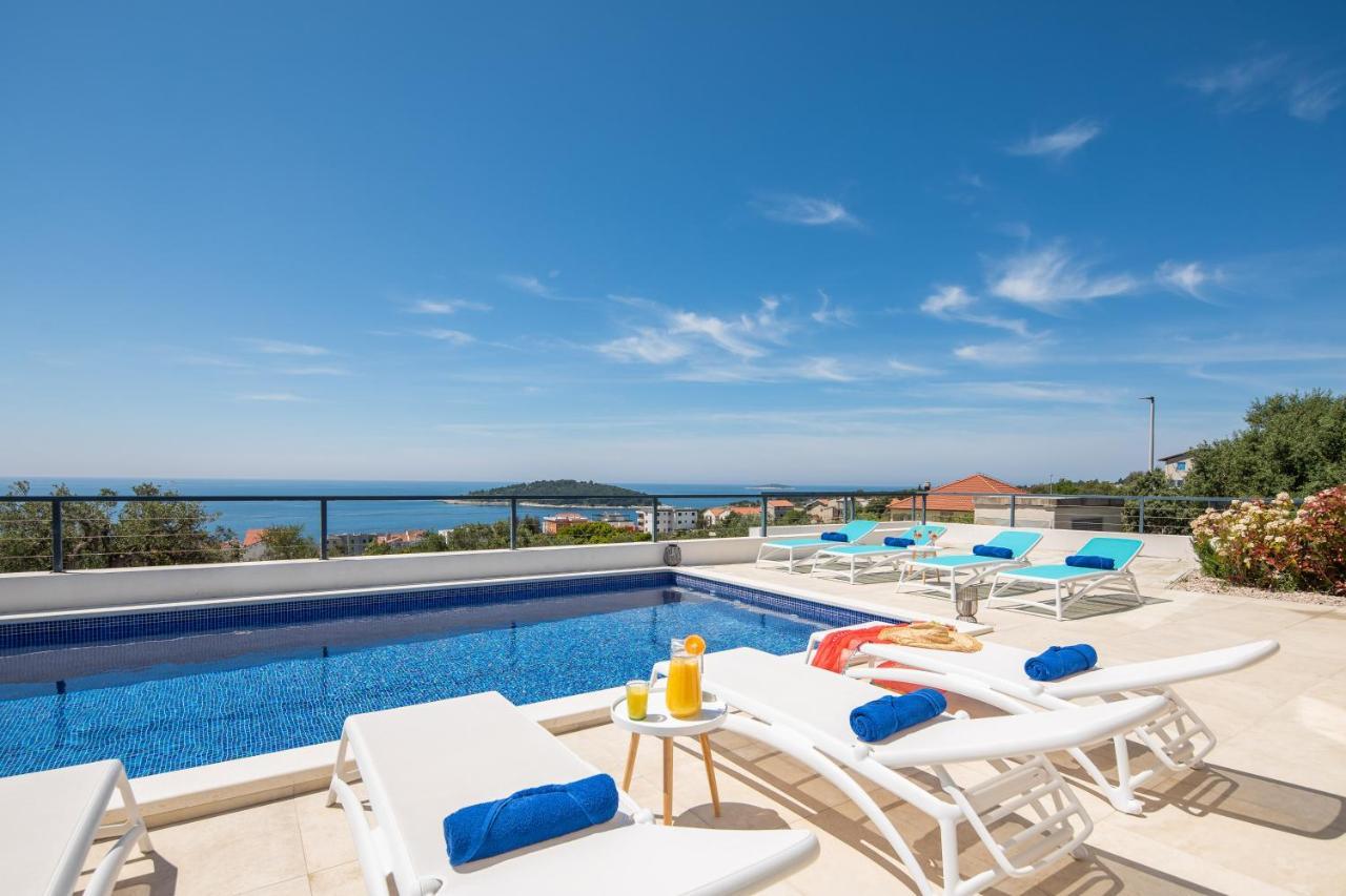 Sun Resort Apartments Зечево Экстерьер фото