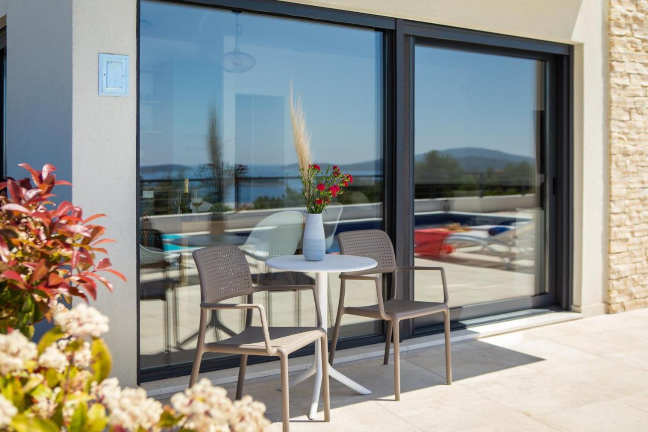 Sun Resort Apartments Зечево Экстерьер фото