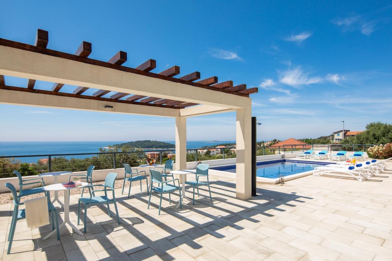 Sun Resort Apartments Зечево Экстерьер фото