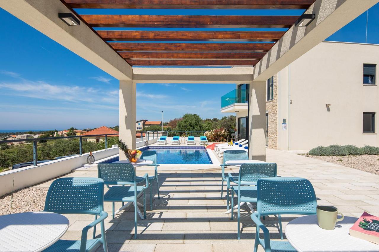 Sun Resort Apartments Зечево Экстерьер фото