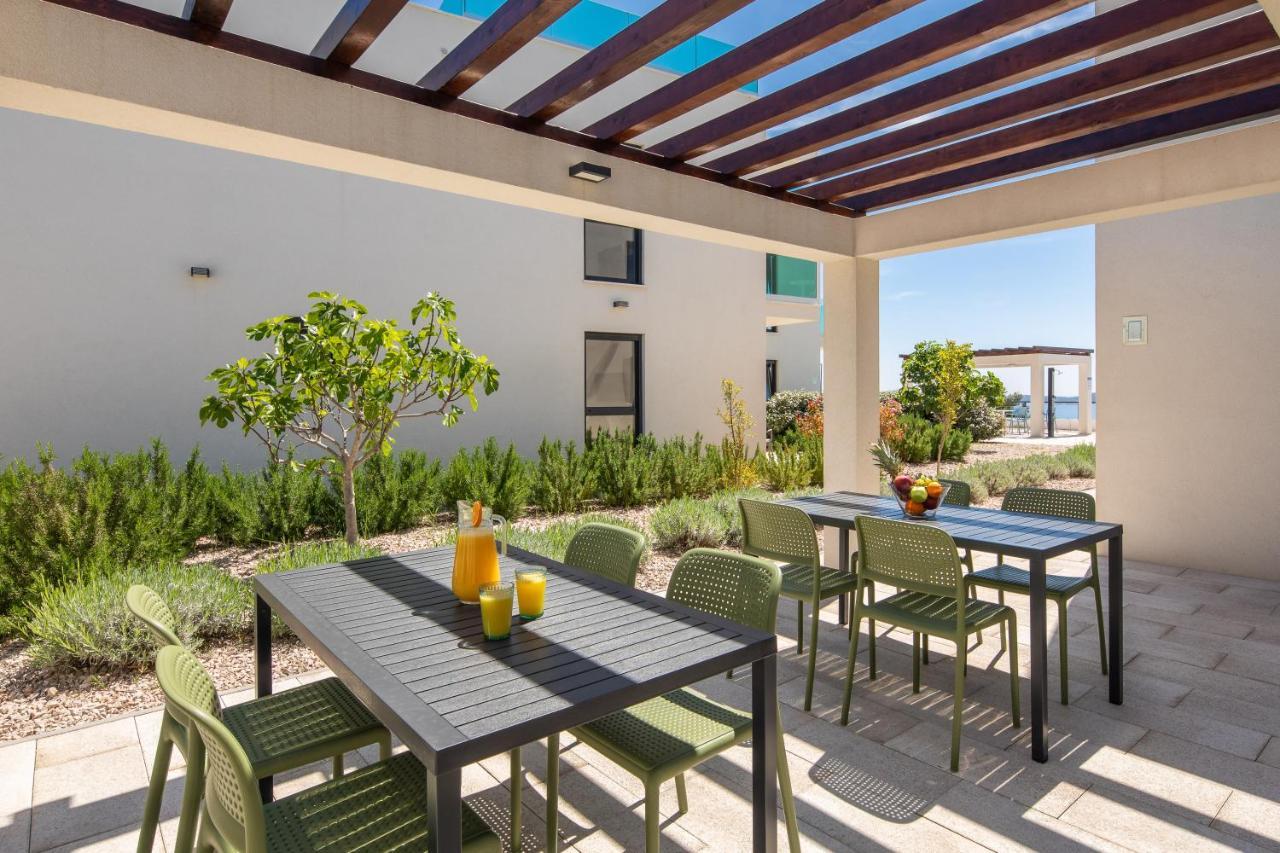 Sun Resort Apartments Зечево Экстерьер фото